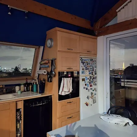 Charmant Duplex Avec Terrasse Ideal Pour Profiter Des Jo ! Appartement *
